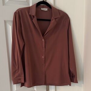Dress Forum Women's Rose Button-Down Shirt
